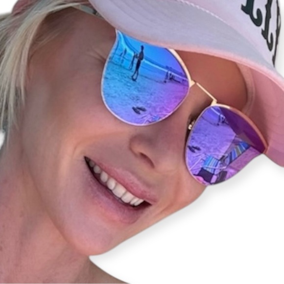 DIFF Sadie Sunglasses Gold Frame Purple Iridescent Mirror Lenses Oversized NWT - Picture 1 of 11